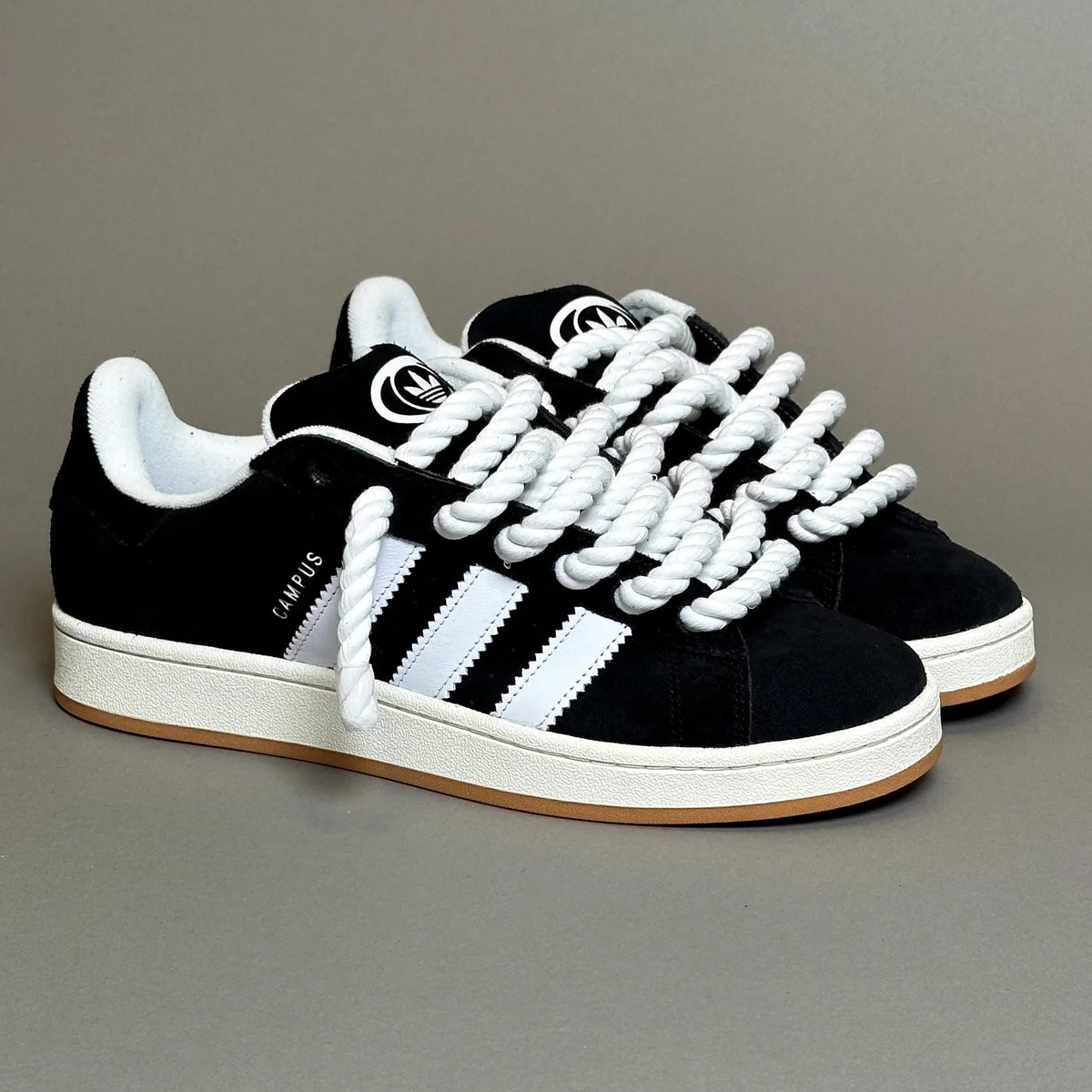00s ROPE  - PRETO - (CADARÇO BRANCO)